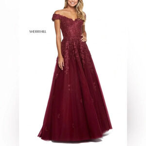 Sherri Hill‎ Burgundy Off-Shoulder Dress Size 0